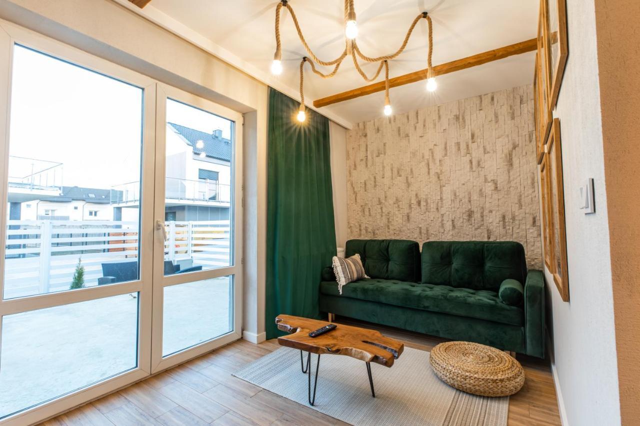 Stylowe Apartamenty Plewiska Exteriör bild